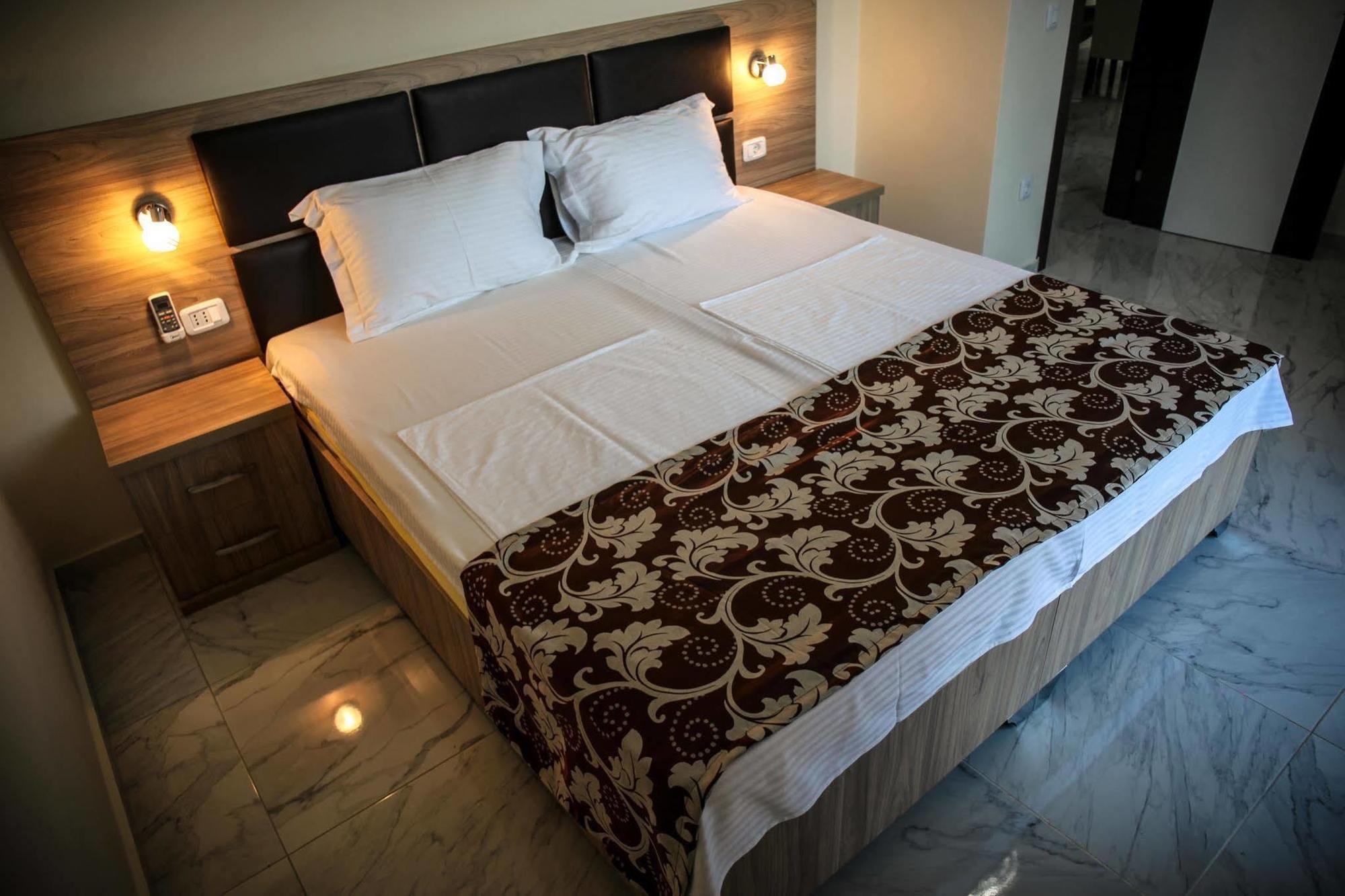 Spa Hotel Montefila Ulcinj Buitenkant foto
